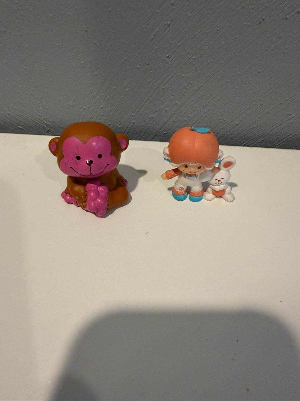 Strawberry Shortcake vintage 1980s figure set of 2